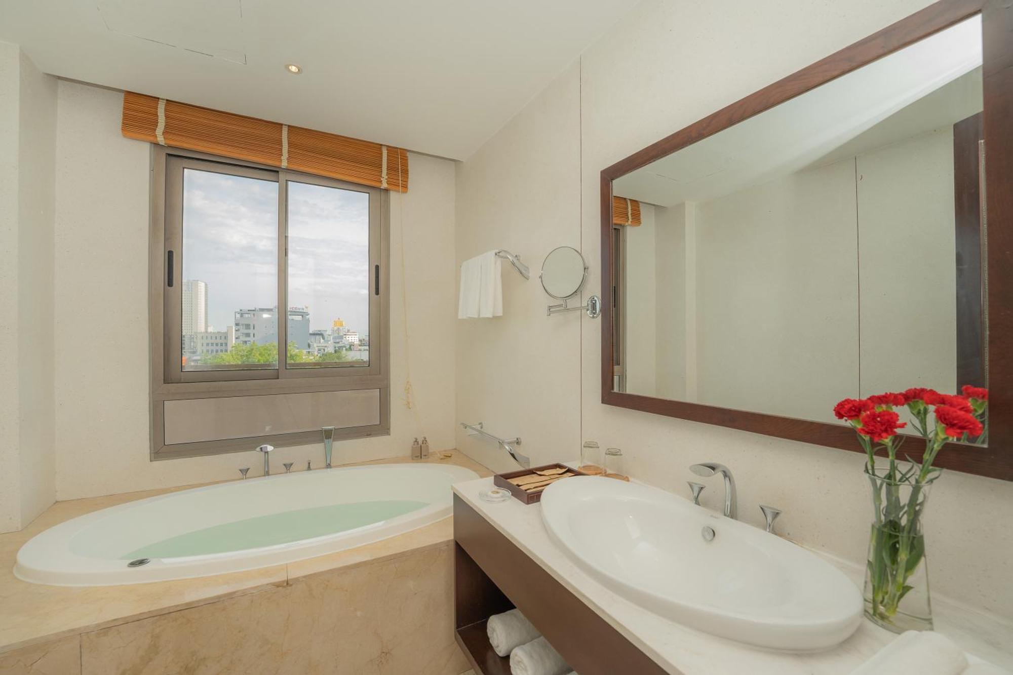 Dana Pearl Danang Hotel Zewnętrze zdjęcie
